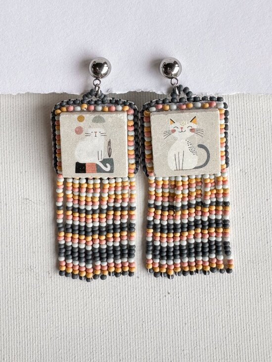 Handmade Ceramic Cat Fringe Earrings Beaded Statement Dangles - Picture 7 of 10